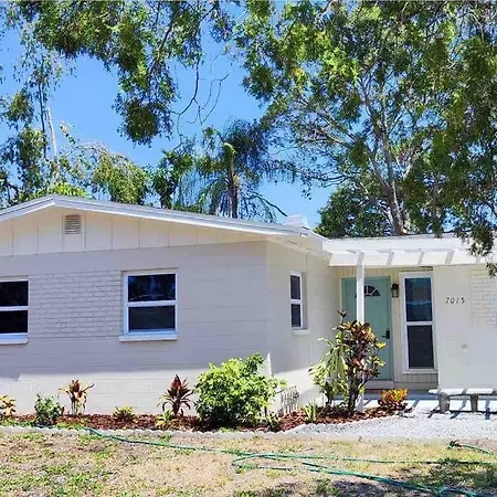 Minutes Away From Clearwater Beach Villa Exterior photo